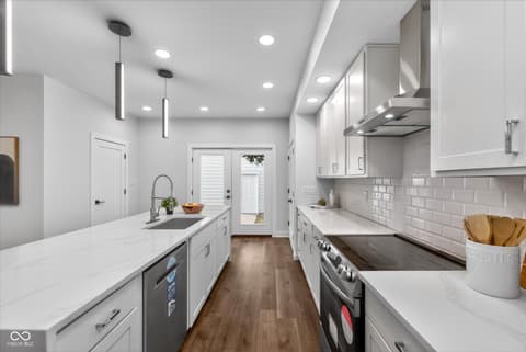 Photo of 220 Eastern Avenue, Indianapolis, IN