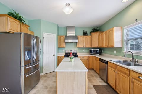 Photo of 7854 Bayard Drive, Indianapolis, IN