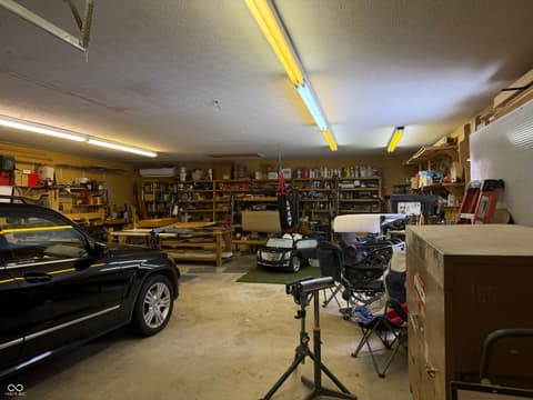 Garage at 5830 N Mason Lane, Martinsville, IN