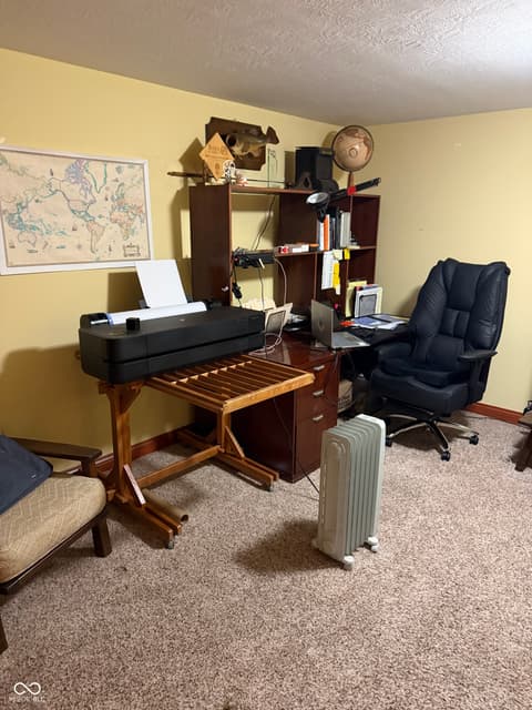 Home office at 5830 N Mason Lane, Martinsville, IN