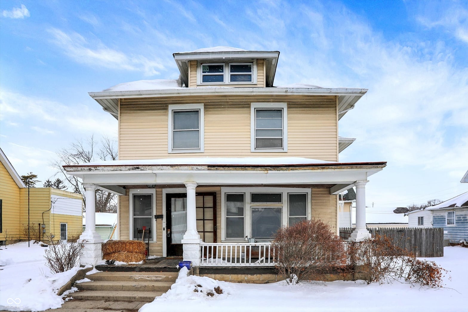 Photo of 614 E Main Street, Greenfield, IN