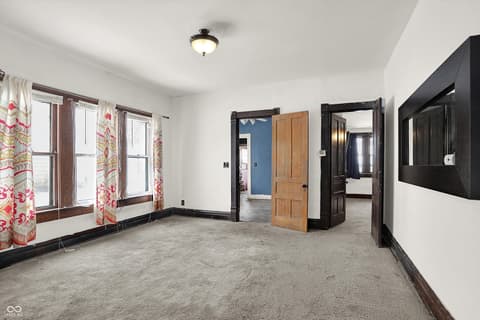 Photo of 614 E Main Street, Greenfield, IN