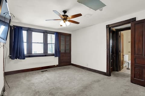 Photo of 614 E Main Street, Greenfield, IN