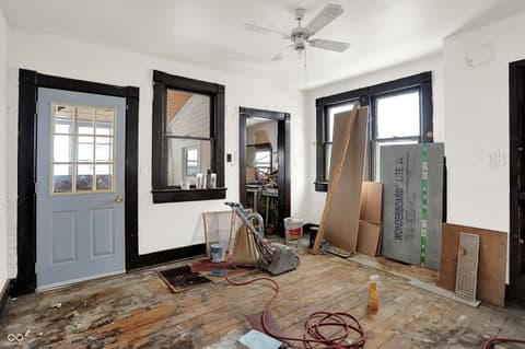 Photo of 614 E Main Street, Greenfield, IN