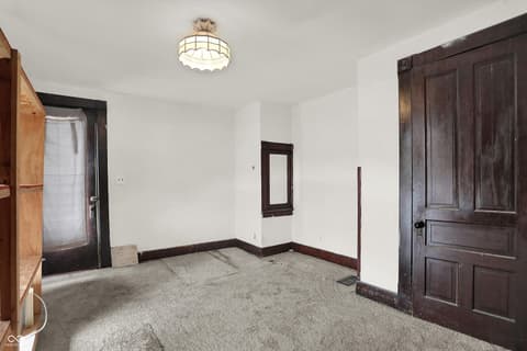 Photo of 614 E Main Street, Greenfield, IN