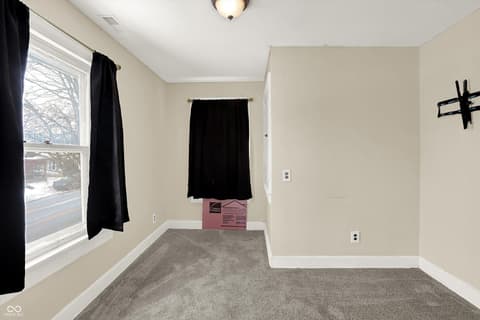 Photo of 614 E Main Street, Greenfield, IN