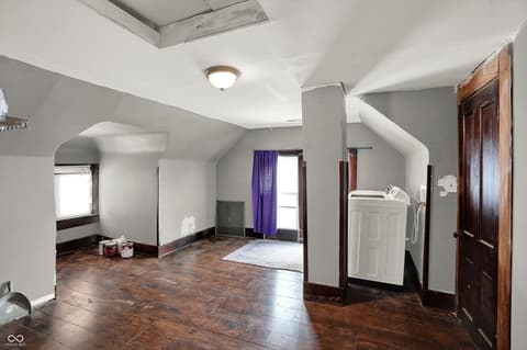 Photo of 614 E Main Street, Greenfield, IN