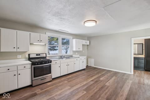 Photo of 7702 W State Road 38, Pendleton, IN