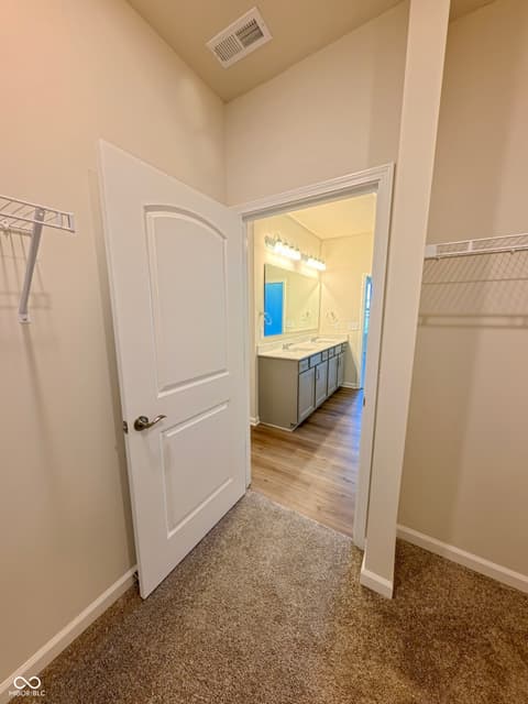 Walk In Closets — 811 Daisy Street, Greenwood, IN