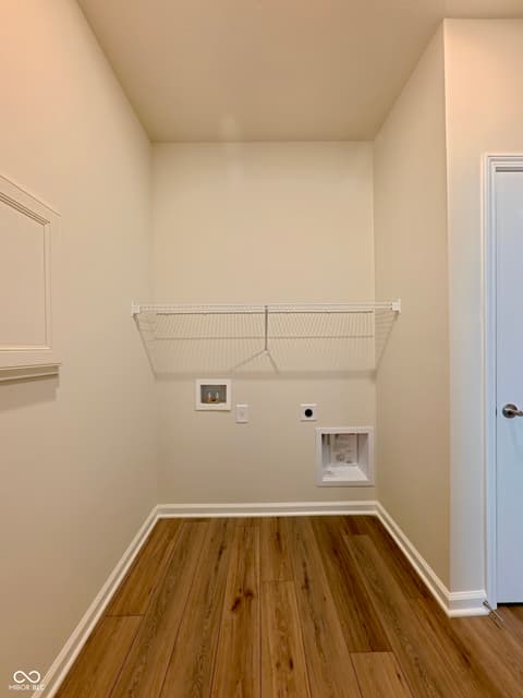 Laundry room at 811 Daisy Street, Greenwood, IN