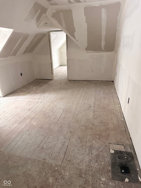 Bonus room at 2115 S I Street, Elwood, IN
