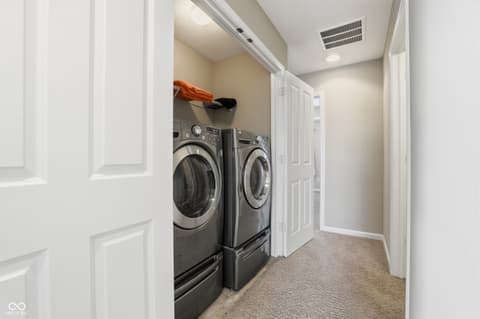 Laundry room at 6343 Central Boulevard, Whitestown, IN