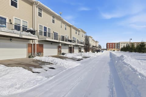 Community — 6343 Central Boulevard, Whitestown, IN