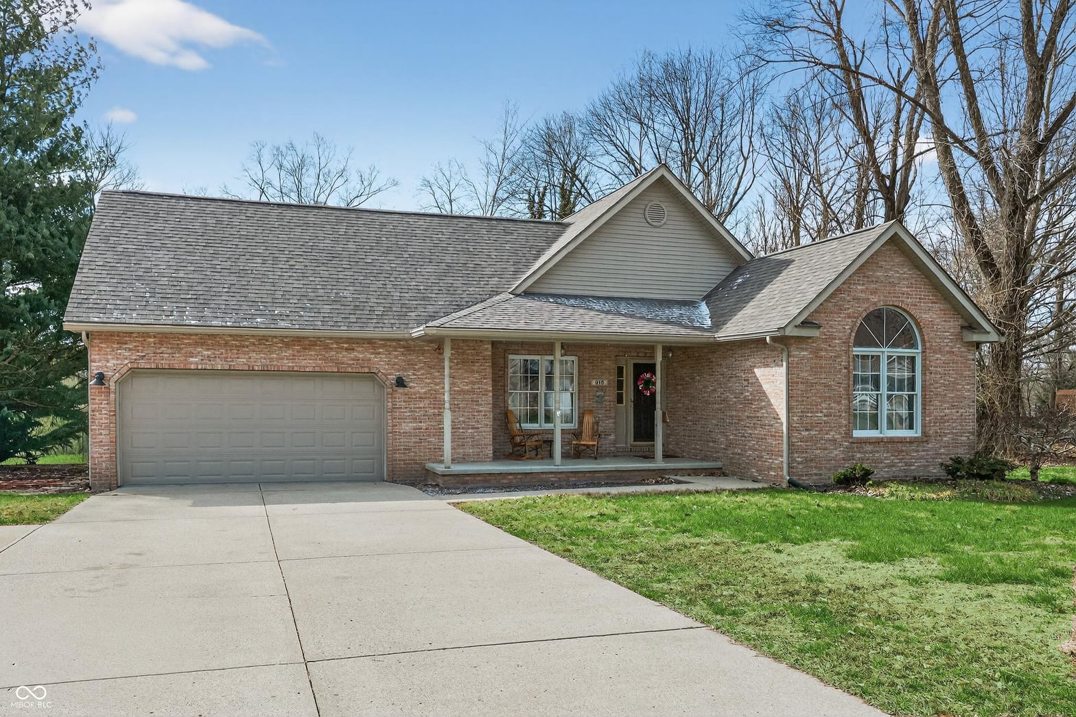 Photo of 916 Poplar Cove Court, Brownstown, IN