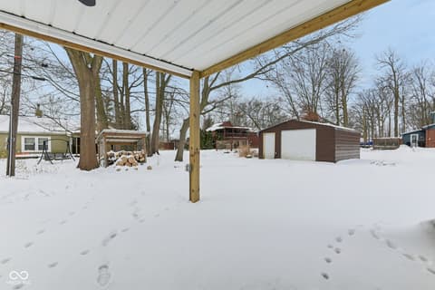 Outdoor living area at 38 Homestead Drive, Sheridan, IN