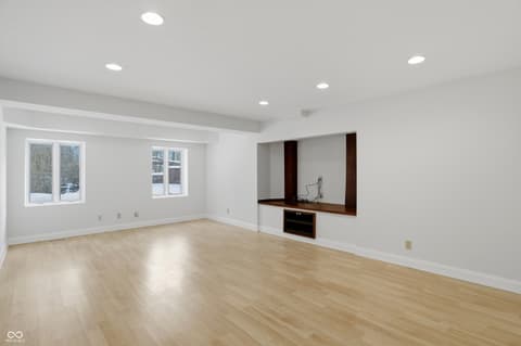 Photo of 8602 Frontgate Lane, Indianapolis, IN