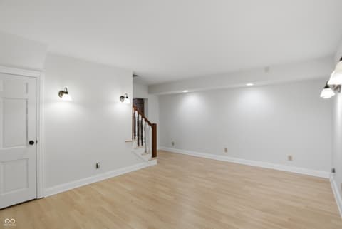 Photo of 8602 Frontgate Lane, Indianapolis, IN
