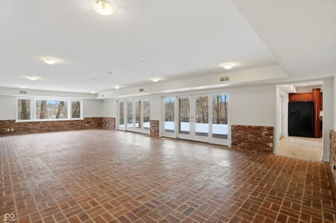 Photo of 8602 Frontgate Lane, Indianapolis, IN