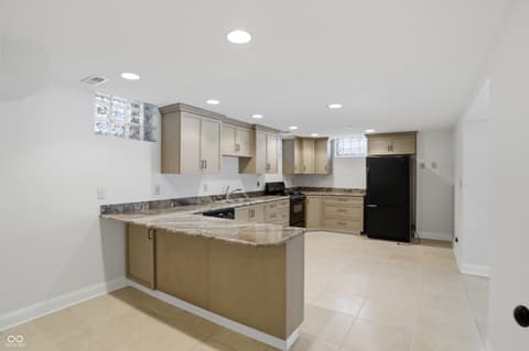 Photo of 8602 Frontgate Lane, Indianapolis, IN