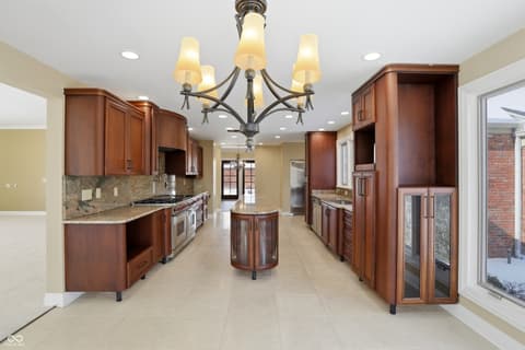 Photo of 8602 Frontgate Lane, Indianapolis, IN