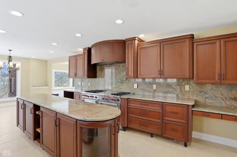 Photo of 8602 Frontgate Lane, Indianapolis, IN