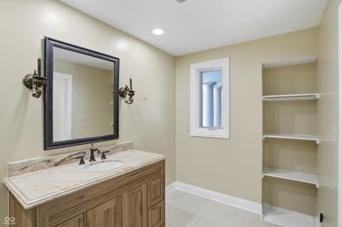 Photo of 8602 Frontgate Lane, Indianapolis, IN