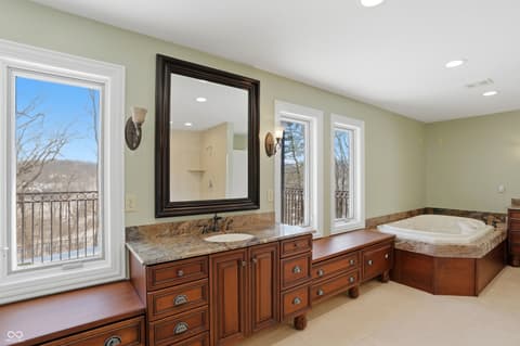 Photo of 8602 Frontgate Lane, Indianapolis, IN