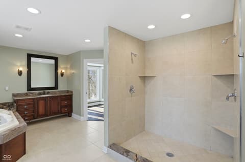 Photo of 8602 Frontgate Lane, Indianapolis, IN
