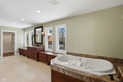 Photo of 8602 Frontgate Lane, Indianapolis, IN