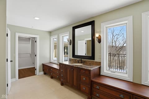 Photo of 8602 Frontgate Lane, Indianapolis, IN