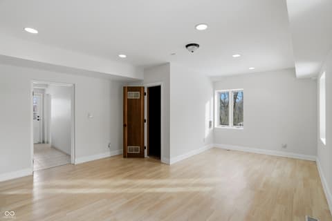 Photo of 8602 Frontgate Lane, Indianapolis, IN