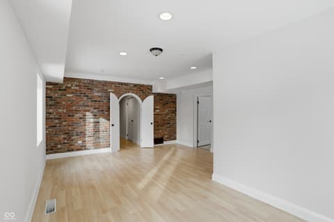 Photo of 8602 Frontgate Lane, Indianapolis, IN