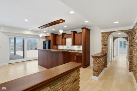 Photo of 8602 Frontgate Lane, Indianapolis, IN