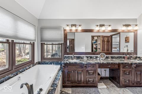 Photo of 16282 Hazel Dell Road, Noblesville, IN