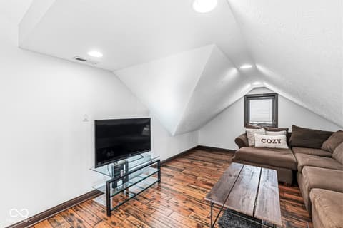 Photo of 16282 Hazel Dell Road, Noblesville, IN