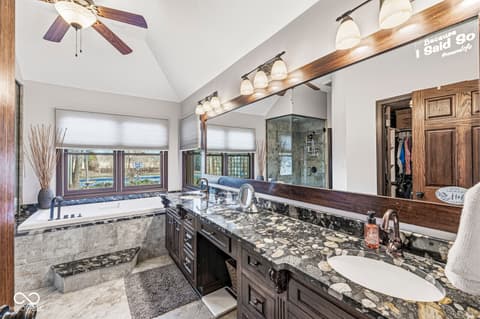 Photo of 16282 Hazel Dell Road, Noblesville, IN