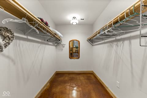 Walk In Closets — 6817 Siebert Trail, Nineveh, IN