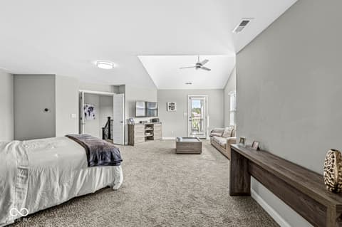 Photo of 950 Westlake Hills Drive, Columbus, IN