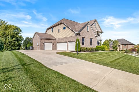 Photo of 950 Westlake Hills Drive, Columbus, IN