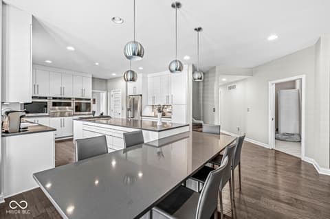 Photo of 950 Westlake Hills Drive, Columbus, IN