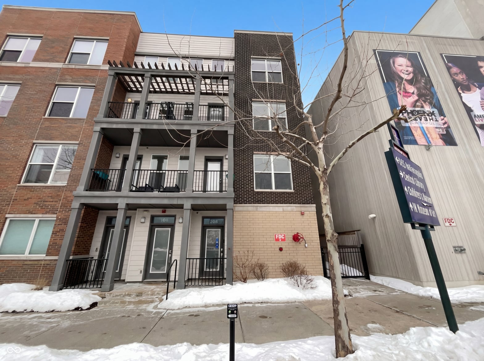 Photo of 727 N Illinois Street, Indianapolis, IN