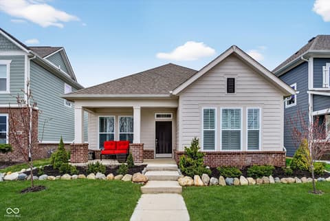 571 Washington Street