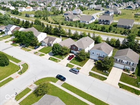 Aerial view at 951 Curlew Lane, Greenwood, IN