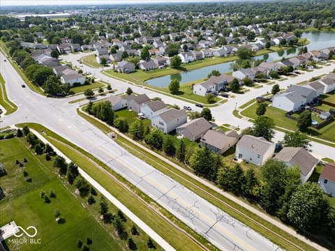 Aerial view at 951 Curlew Lane, Greenwood, IN