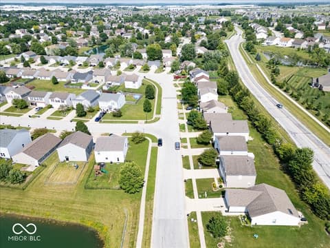 Aerial view at 951 Curlew Lane, Greenwood, IN
