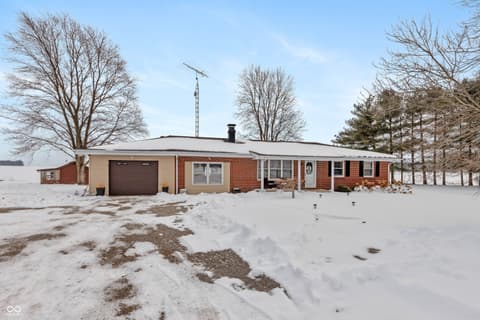 Photo of 5721 S County Road 550 E, Crothersville, IN