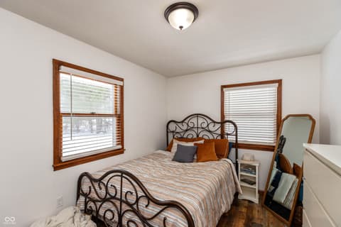 Photo of 5721 S County Road 550 E, Crothersville, IN