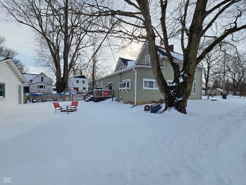 Side exterior at 127 S Madison Street, Knightstown, IN