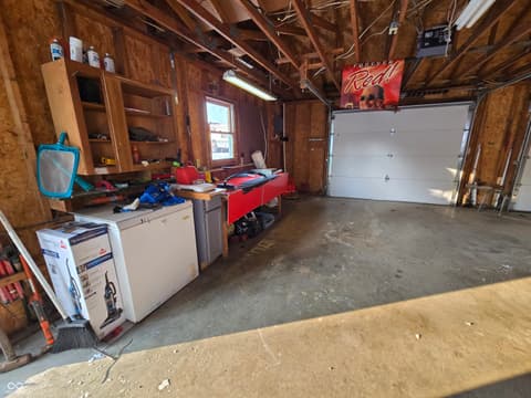 Garage at 127 S Madison Street, Knightstown, IN