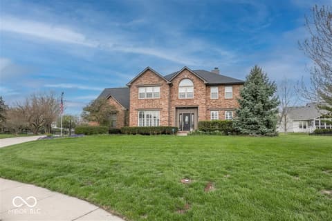 11368 Royal Circle